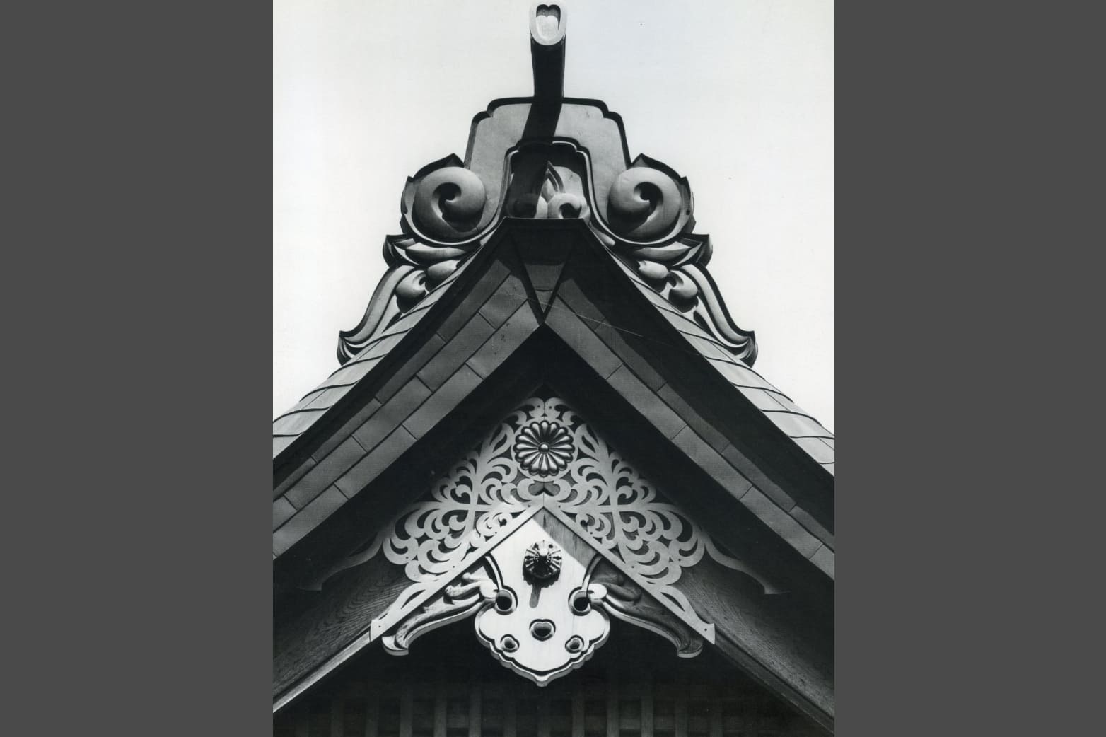 伊勢神宮 神楽殿（三重）破風（飾）