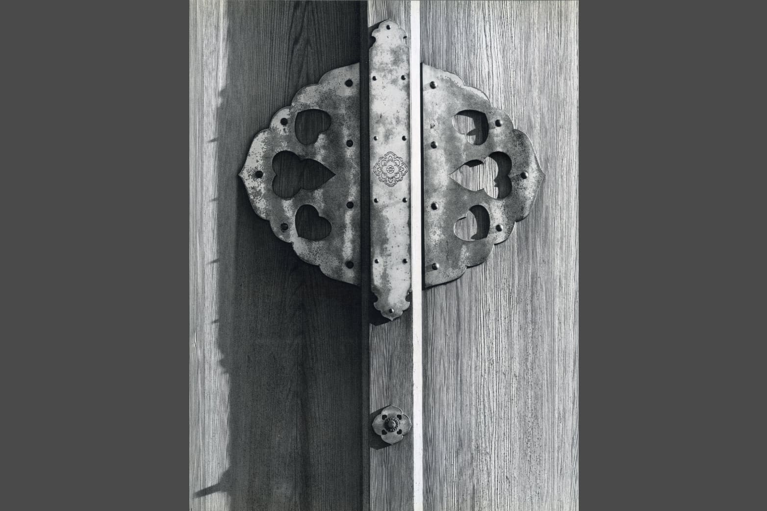 池上本門寺 御廟（東京）御扉八双